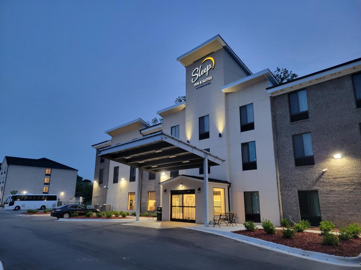 Sleep - Coliseum Area Hotel 2*