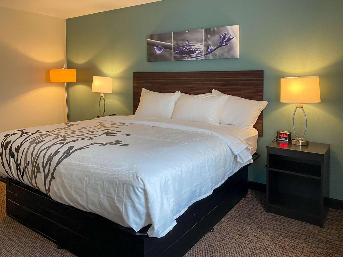 Sleep - Coliseum Area Hotel 2*